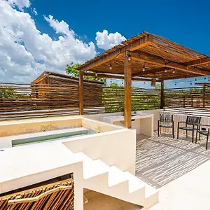 tulum-jungle-villas-villa-sexy-mama.quintano-roohotels.com/